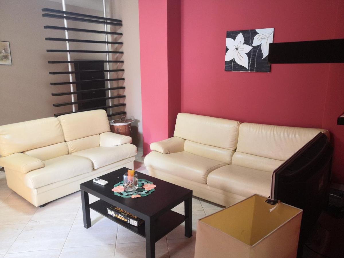 Ilva'S Apartment โกเลม ภายนอก รูปภาพ